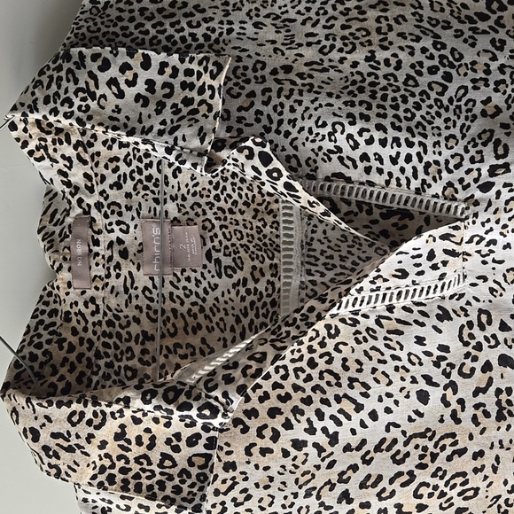 Chico's No-Iron Linen Sleeveless Animal-Print Tunic - Picture 5 of 9